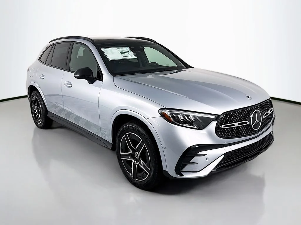 Used 2026  Mercedes-Benz GLC 300 image 7