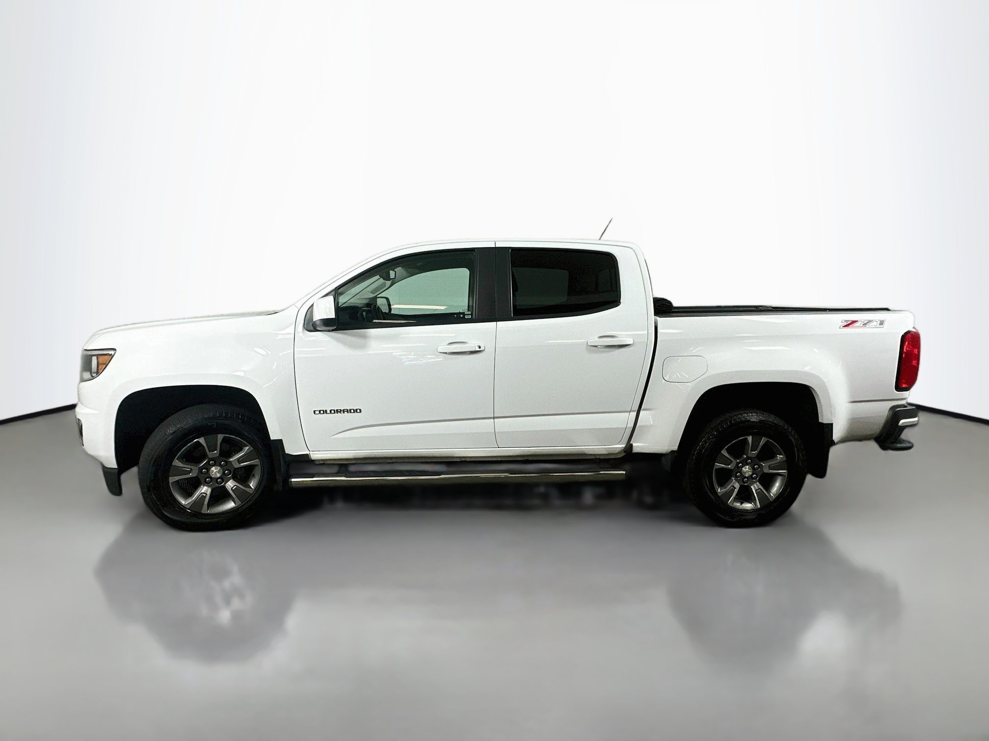 Used 2020 Summit White Chevrolet 4WD Z71 image 4