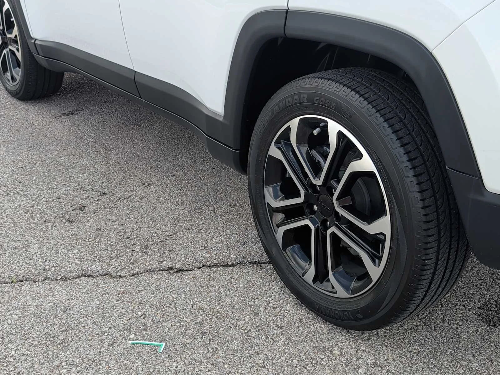 Used 2022 Bright White Clearcoat Jeep Limited image 6
