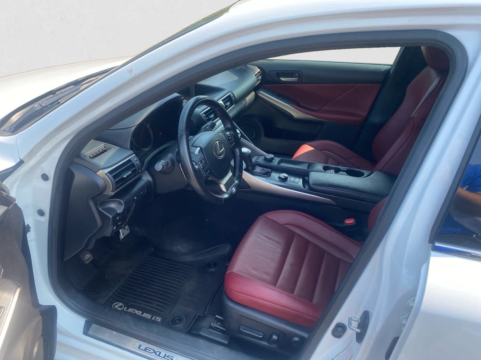 Used 2020 Ultra White Lexus F SPORT image 14