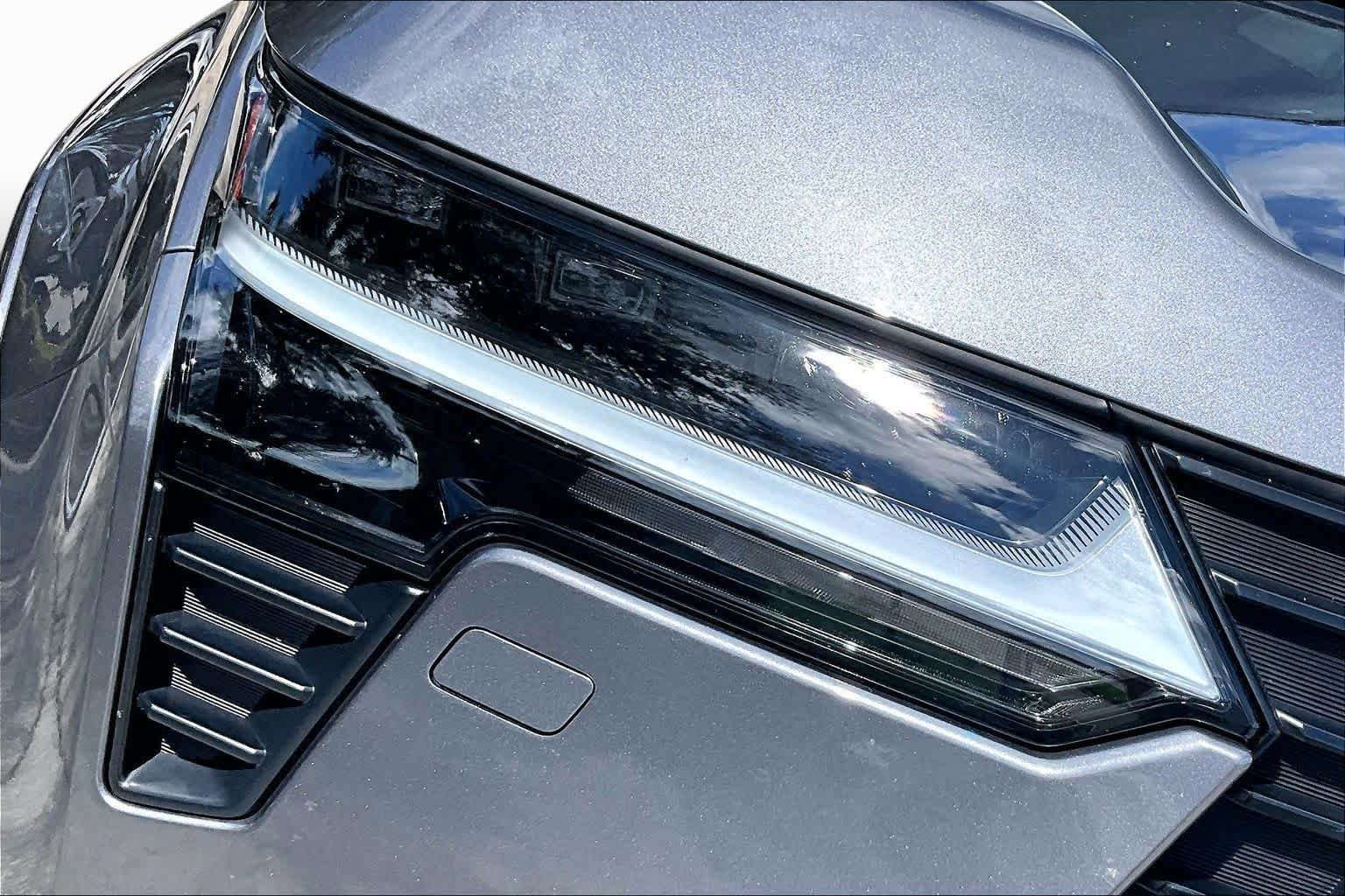 Used 2025 Nebula Gray Pearl Lexus Premium image 27