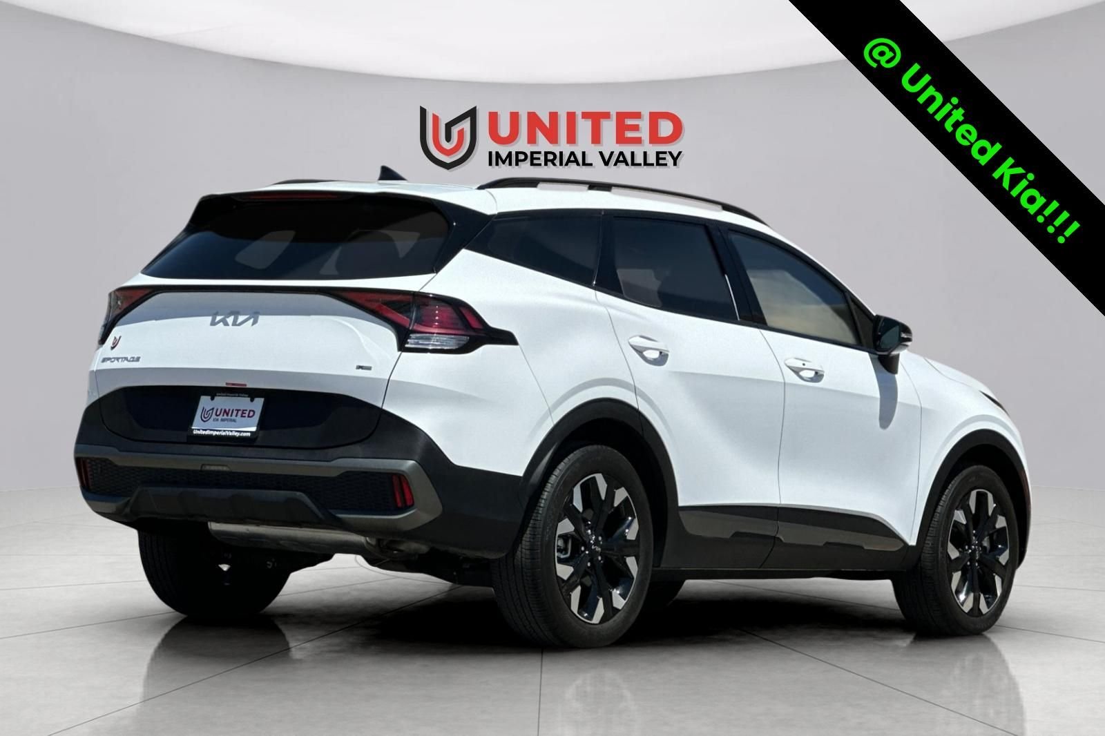 Used 2024 White Kia X-Line image 4