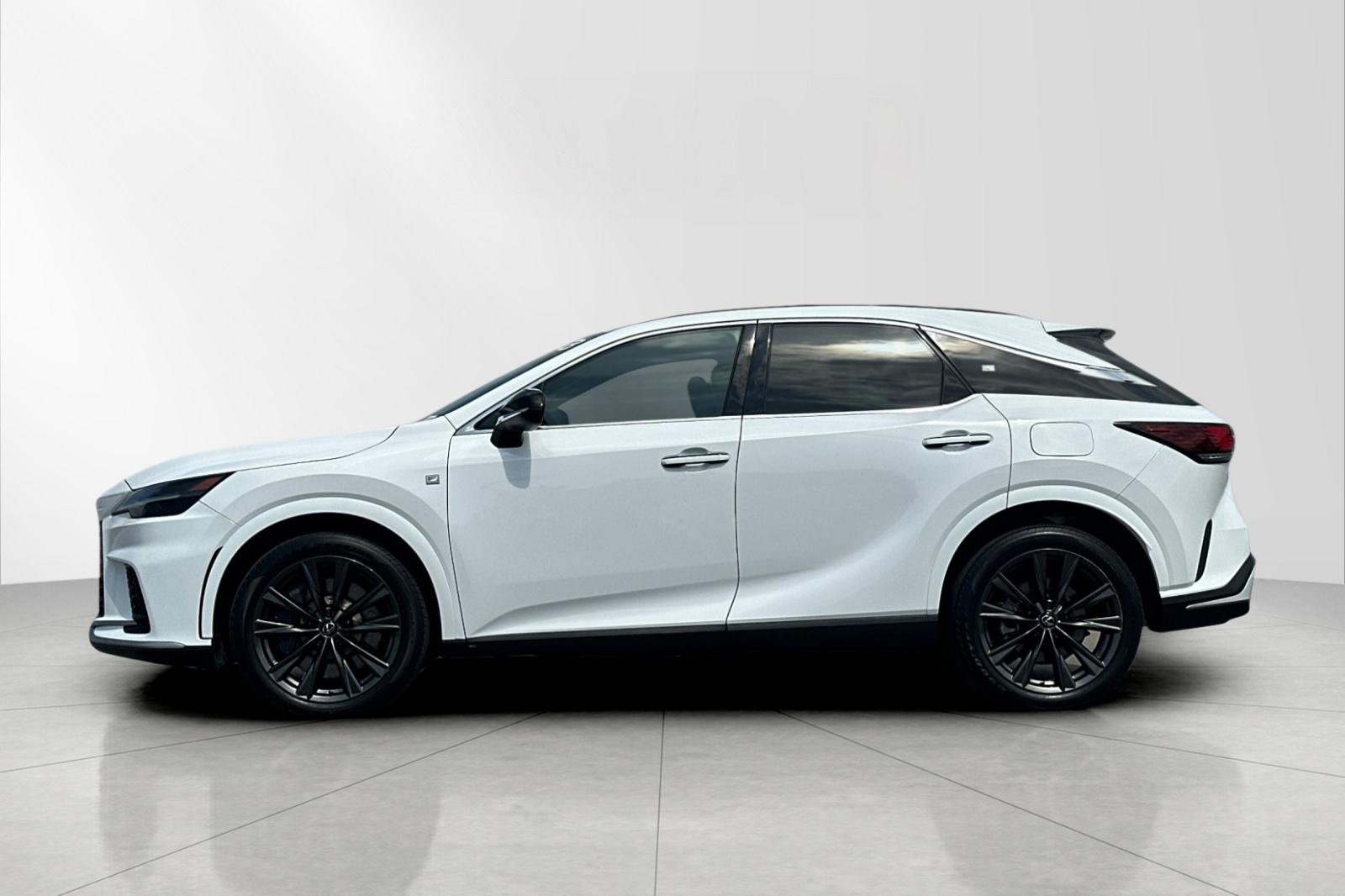 Certified Used 2023 ULTRA WHITE Lexus 350 F Sport Handling image 3