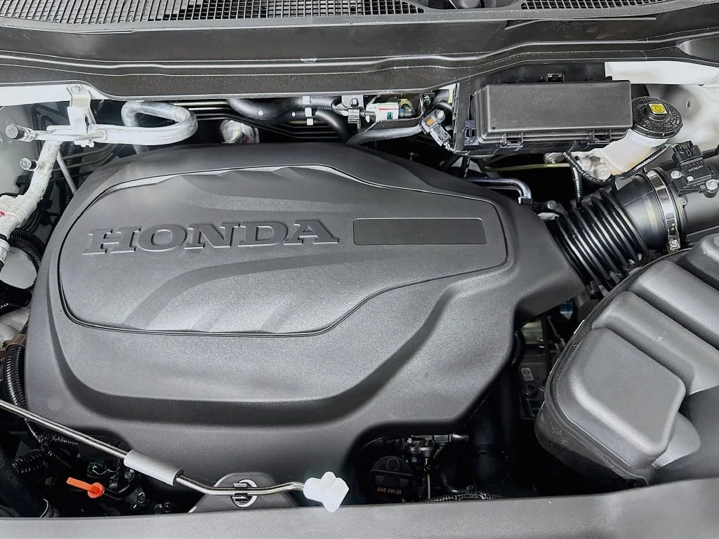 New 2026 Platinum White Pearl Honda Black Edition image 12