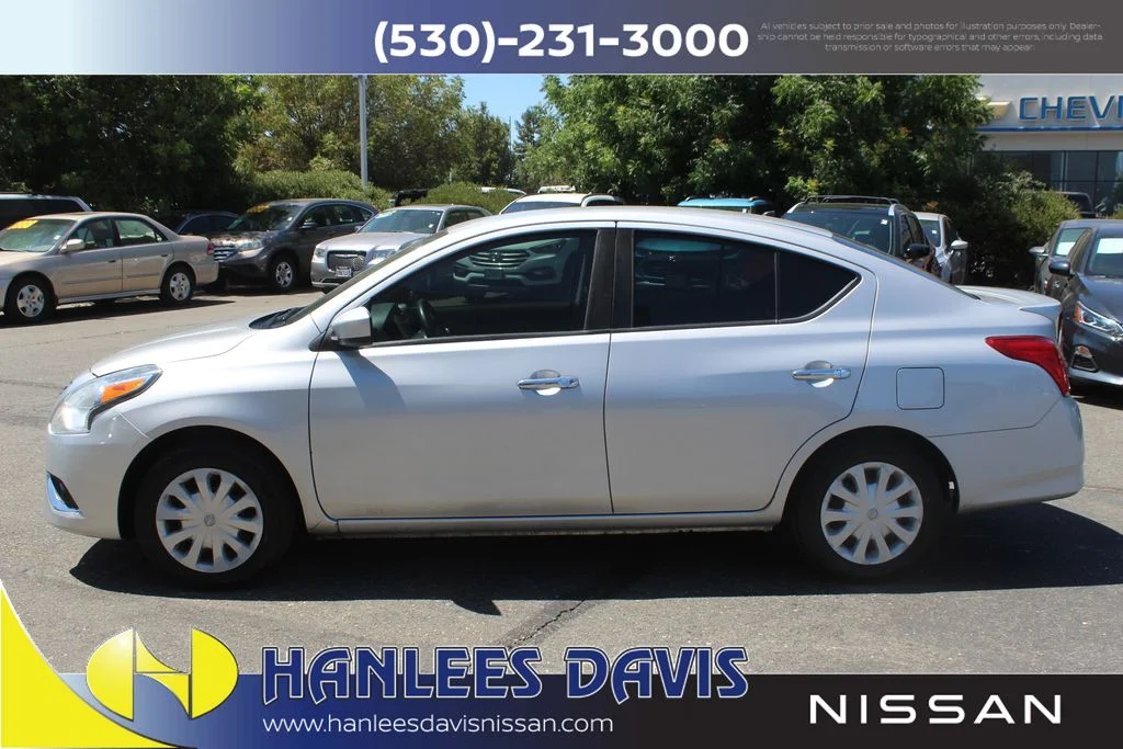 Used 2019 Silver Nissan 1.6 SV image 2