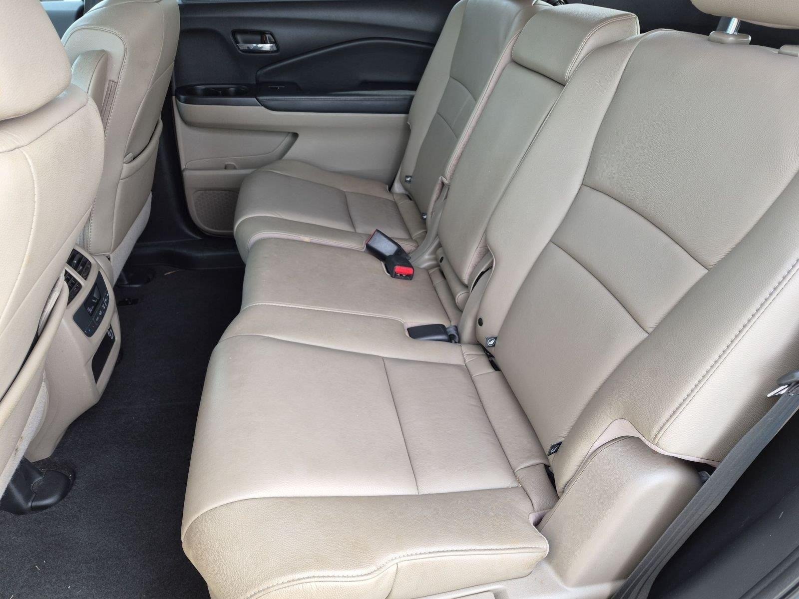 Used 2019 White Diamond Pearl Honda EX-L image 11