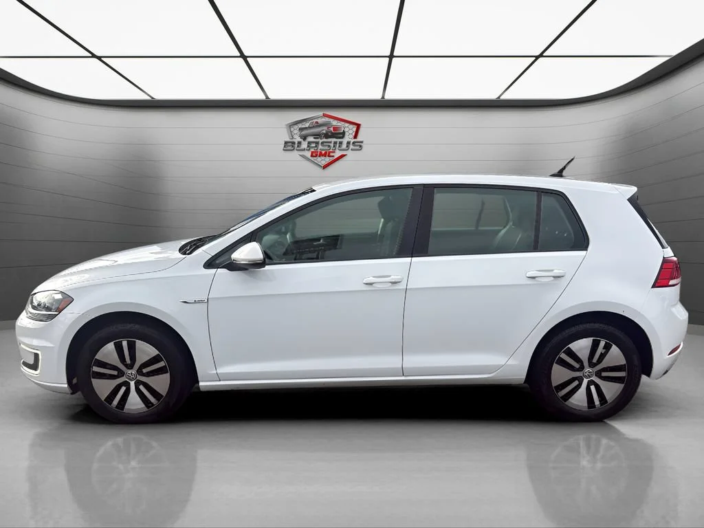 Used 2019 Volkswagen e-Golf e-Golf SE with VIN WVWKR7AU5KW902104 for sale in Branford, CT