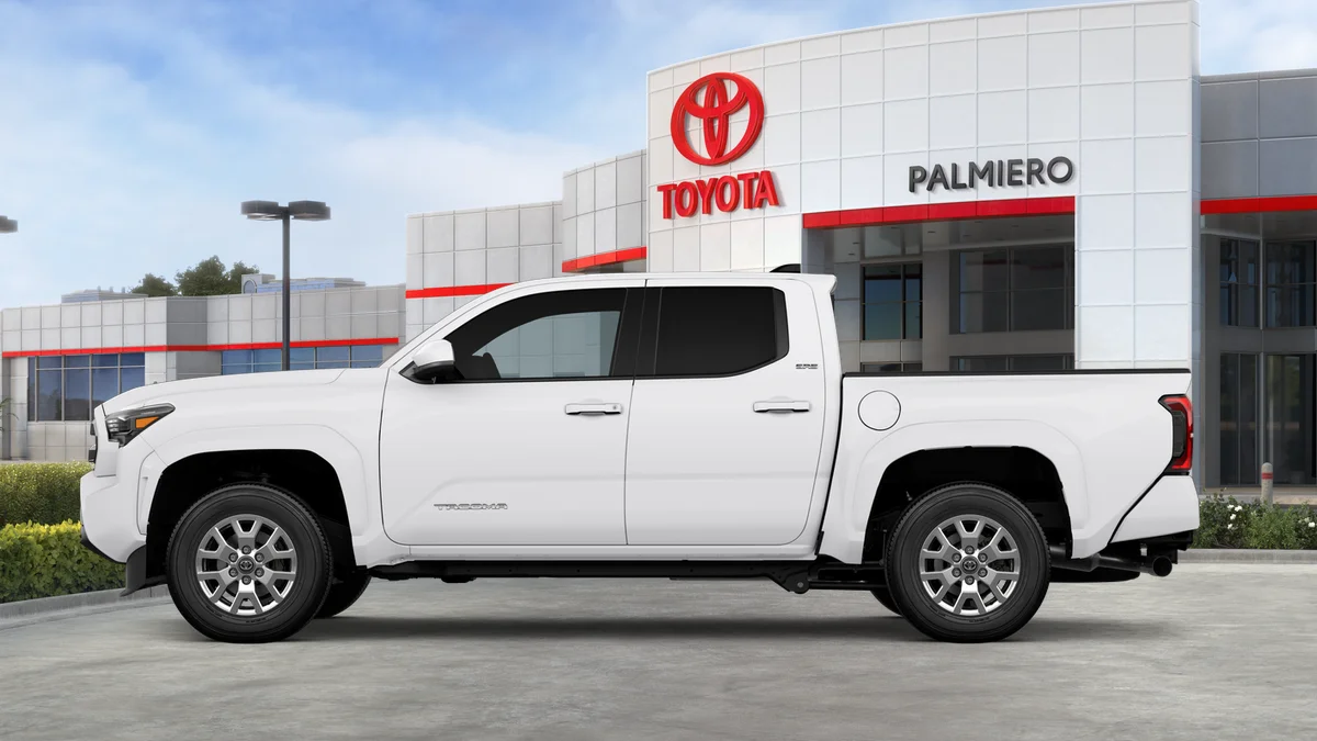 New 2026 Ice Cap Toyota SR5 image 4
