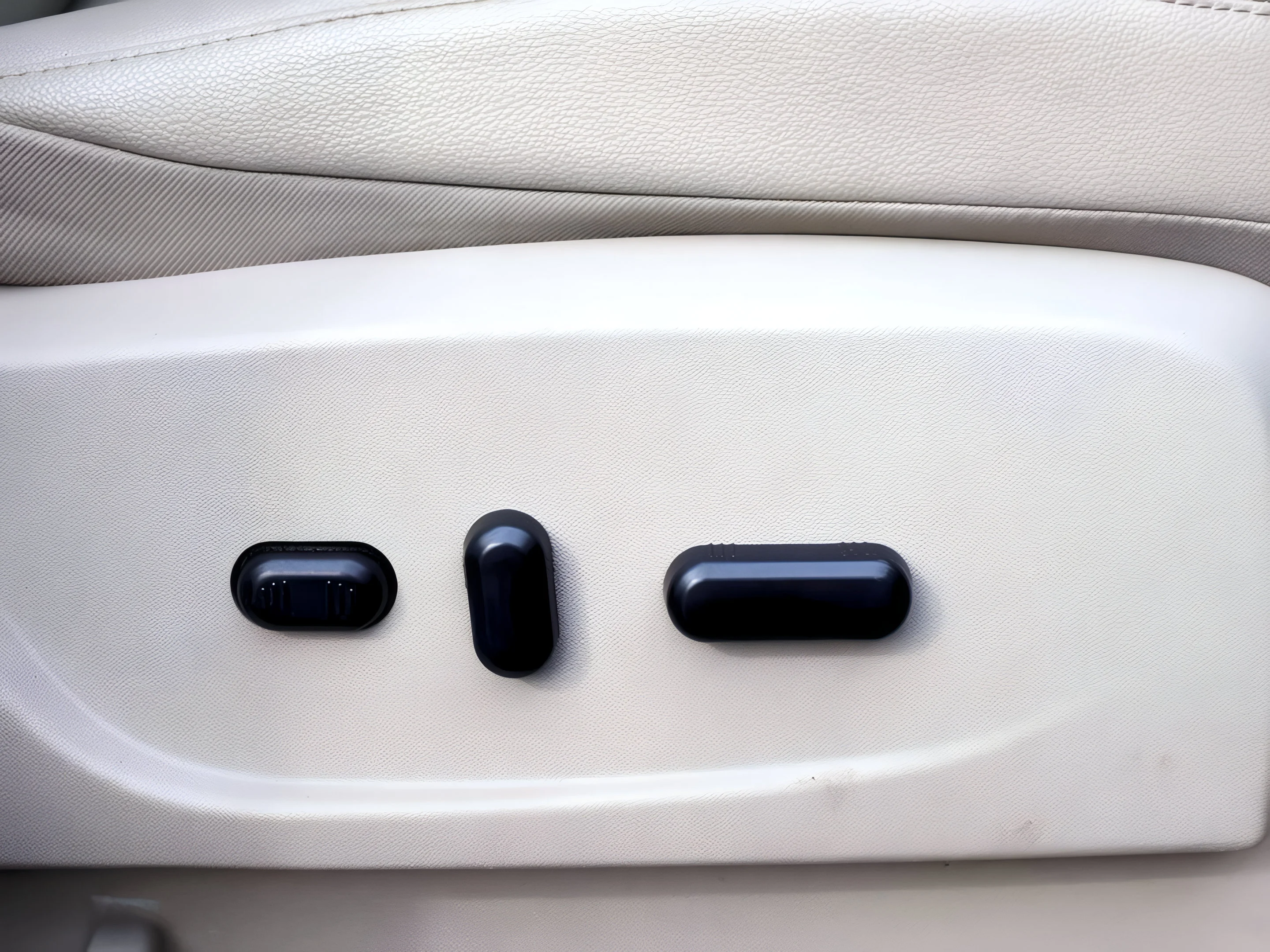 2024 Ford Escape Platinum - Photo 25