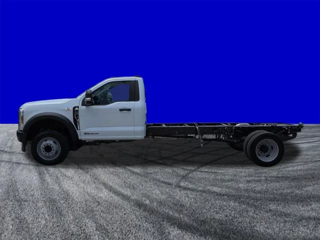 New 2026 Oxford White Ford F-450® XL image 7