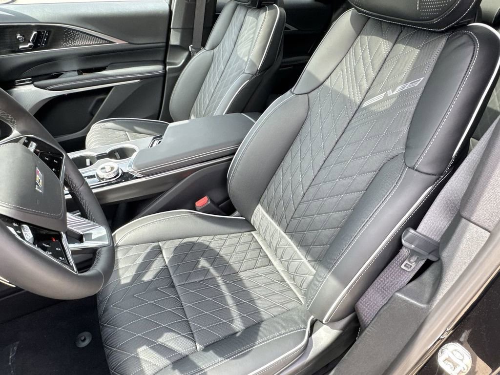 2026 Cadillac LYRIQ V Premium - Photo 11