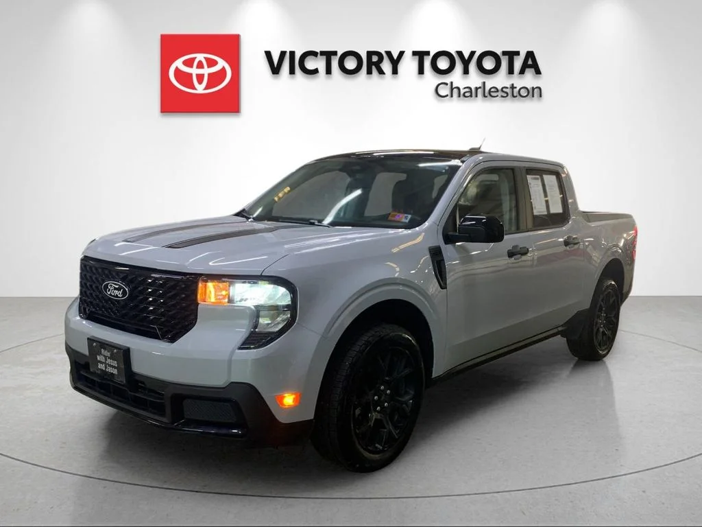 Used 2025 White Ford XLT image 1
