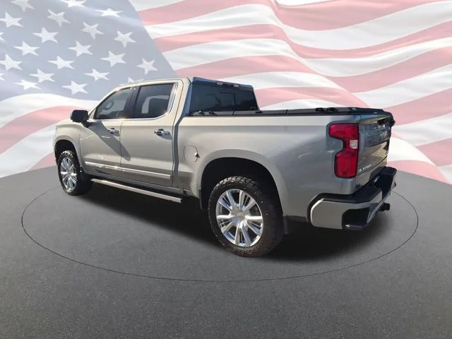 Used 2026 Gray Chevrolet High Country image 5