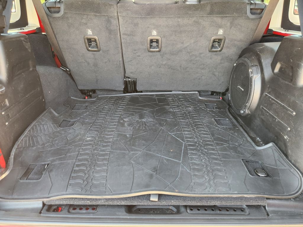 Used 2020 Firecracker Red Clearcoat Jeep Rubicon image 34