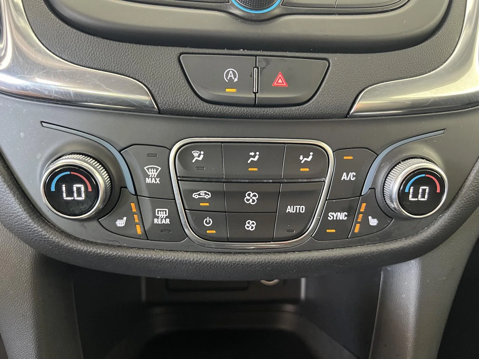 Used 2022 Summit White Chevrolet LT image 15