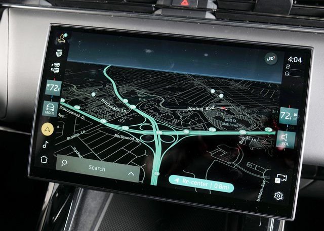 New 2026 Borasco Grey Land Rover SE image 15