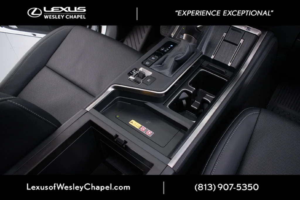 Used 2026 White Lexus 550 Premium+ image 21