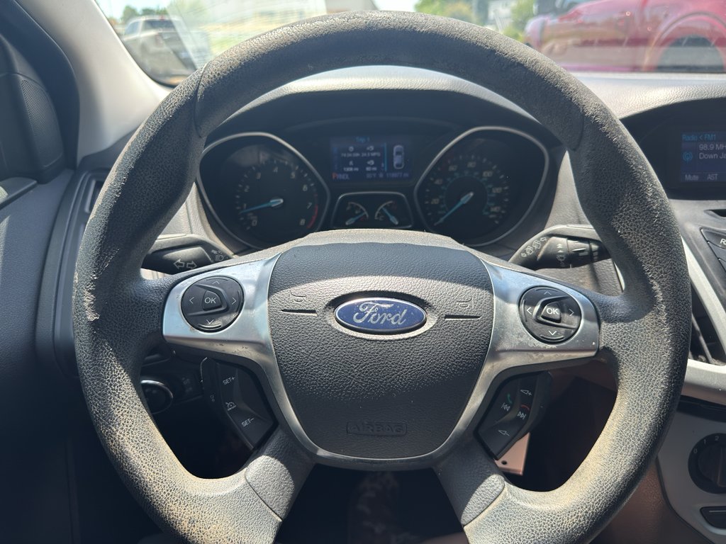 Used 2013 Sterling Gray Metallic Ford SE image 7