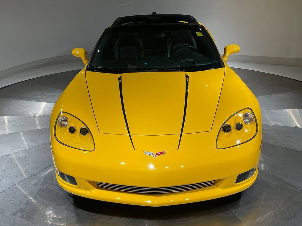 Used 2005 Millenium Yellow Chevrolet BASE image 20