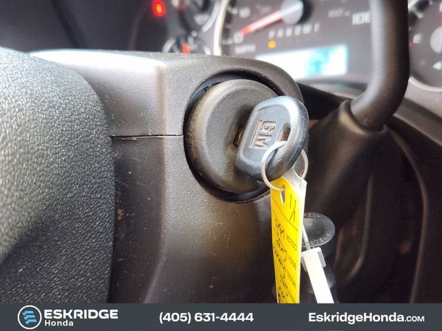 Used 2022 White GMC Work Van image 22