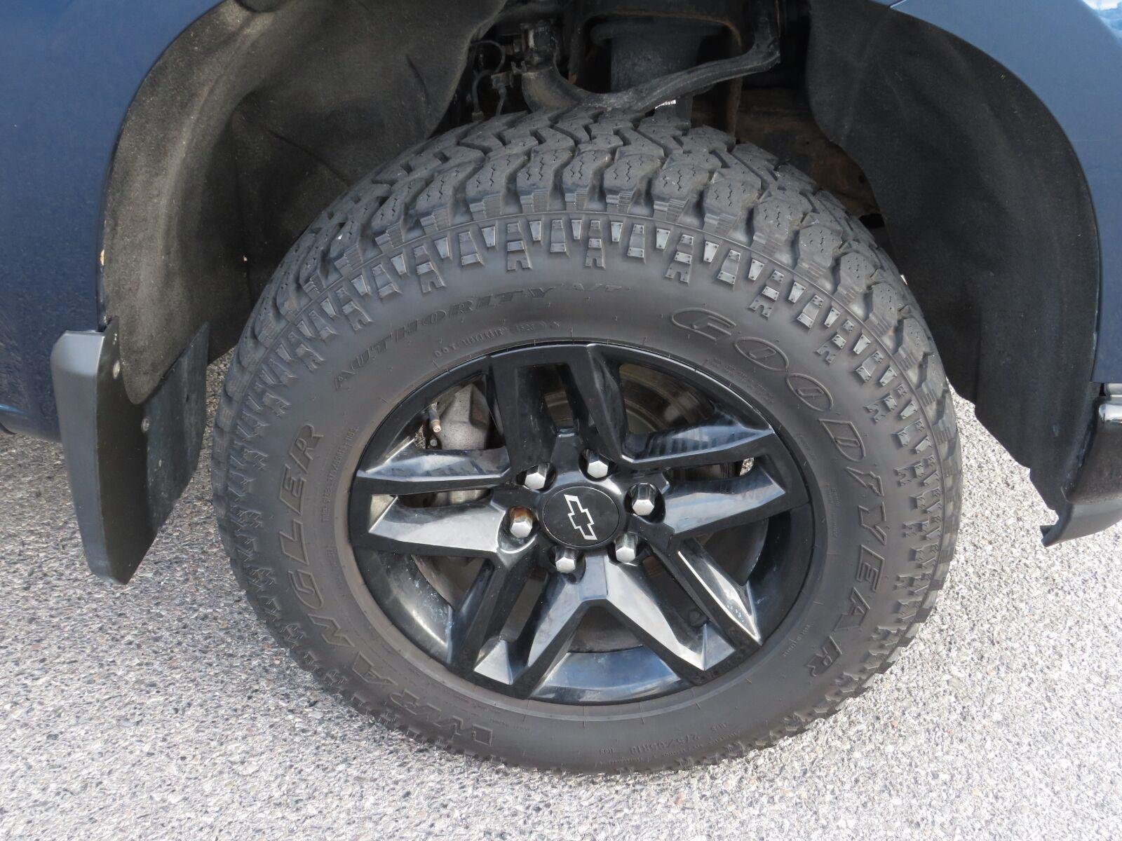 Used 2020 Northsky Blue Metallic Chevrolet Custom Trail Boss image 16