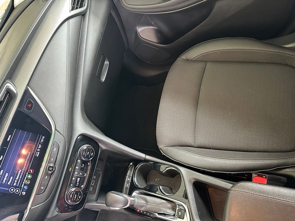 Used 2023 Blue Buick Select image 24