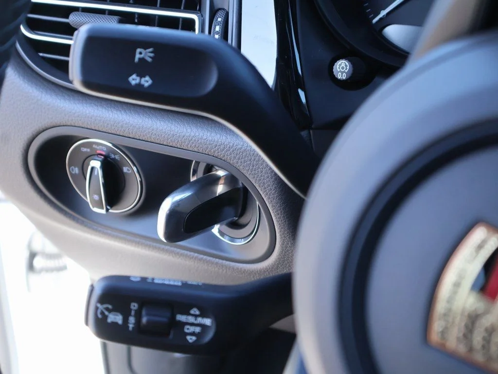 Used 2026 Carrara White Metallic Porsche  image 31