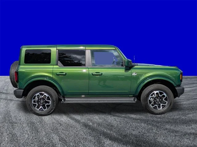 Certified Used 2025 Eruption Green Metallic Ford Outer Banks image 3