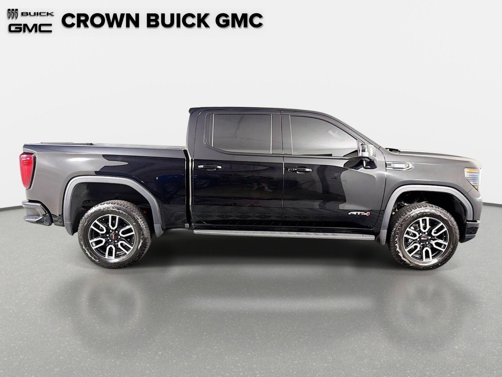 Used 2026 Onyx Black GMC AT4 image 4