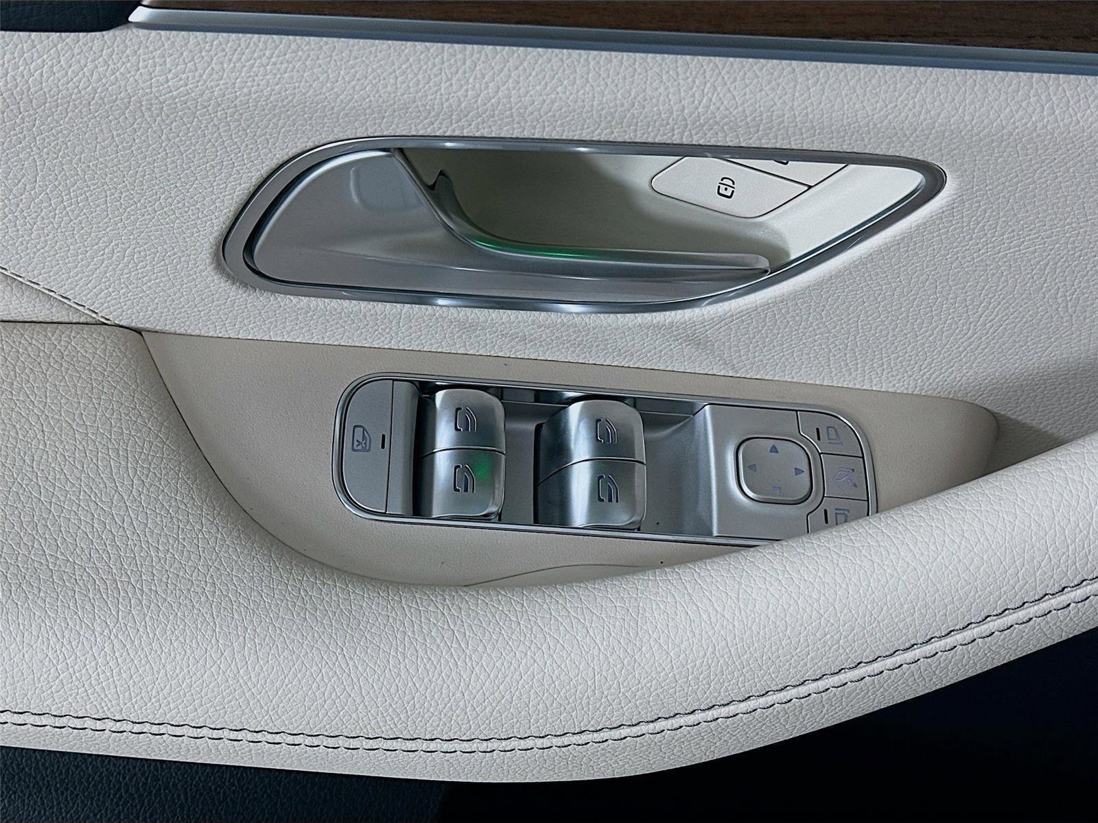 Used 2026 Polar White Mercedes-Benz GLE 350 image 23