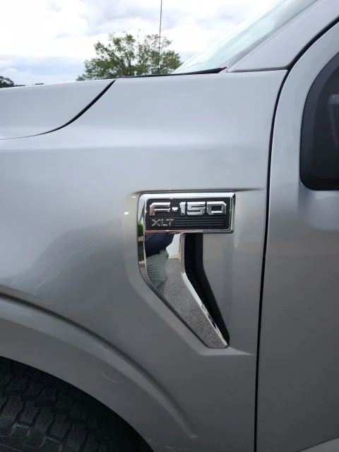 Used 2023 Silver Metallic Ford XLT image 7