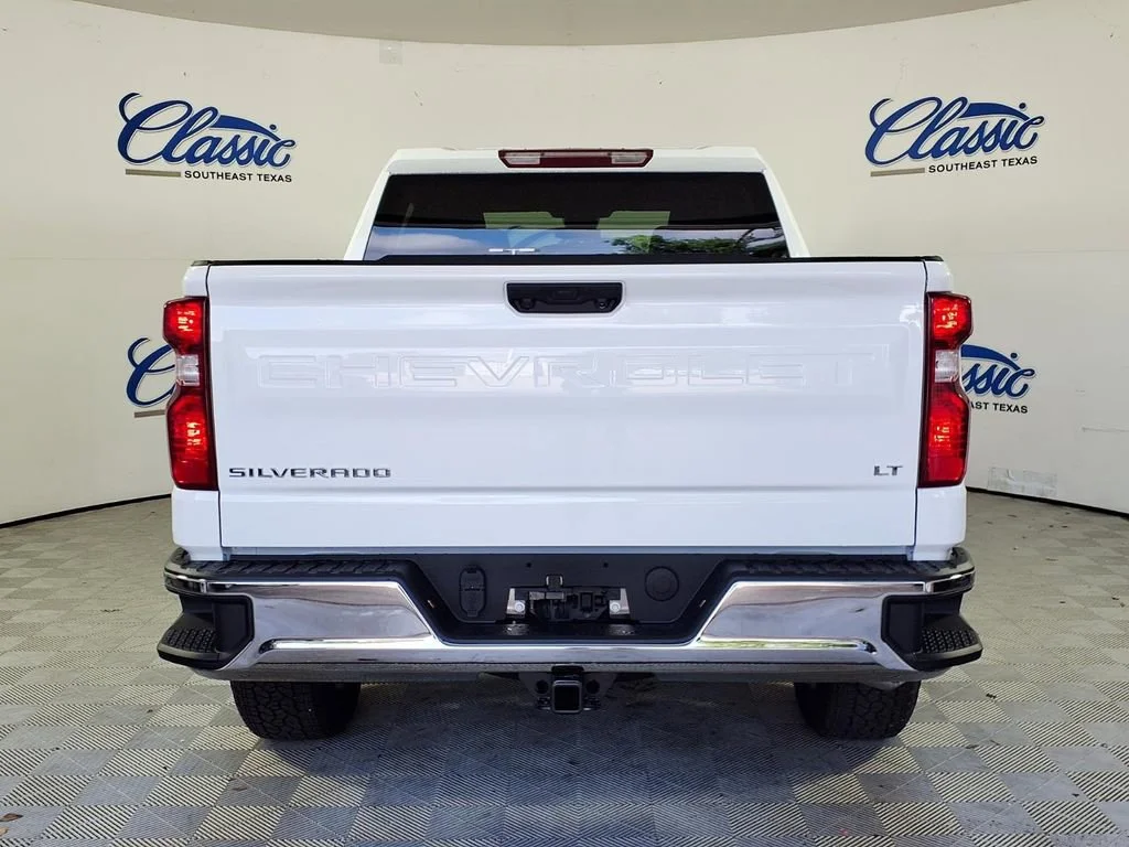 New 2026 Summit White Chevrolet LT image 4