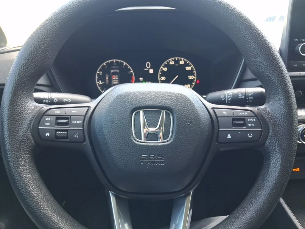 Used 2024  Honda LX image 29
