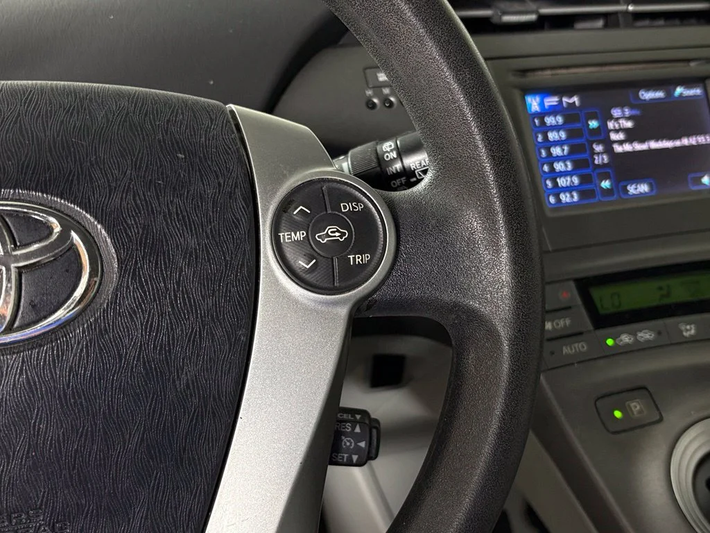 Used 2014 Black Toyota Two image 20