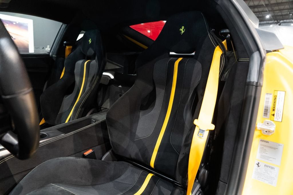 Certified Used 2016 Giallo Triplo Strato Ferrari Base image 4