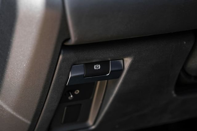 2025 Land Rover Defender V8 - Photo 34