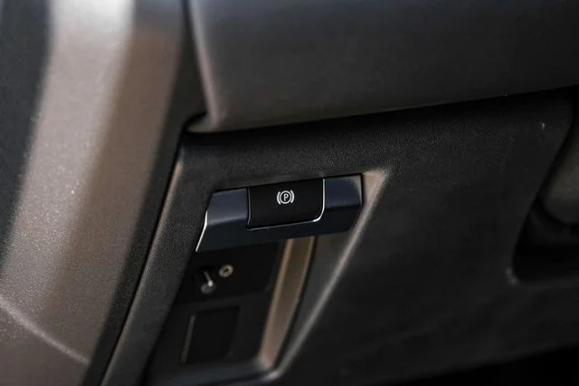 2025 Land Rover Defender V8 - Photo 34