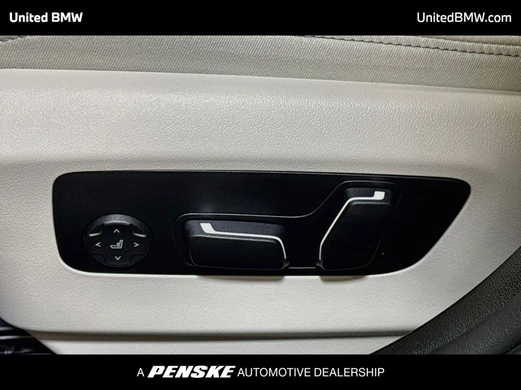 New 2027 Oxide Grey Metallic BMW 530i image 11