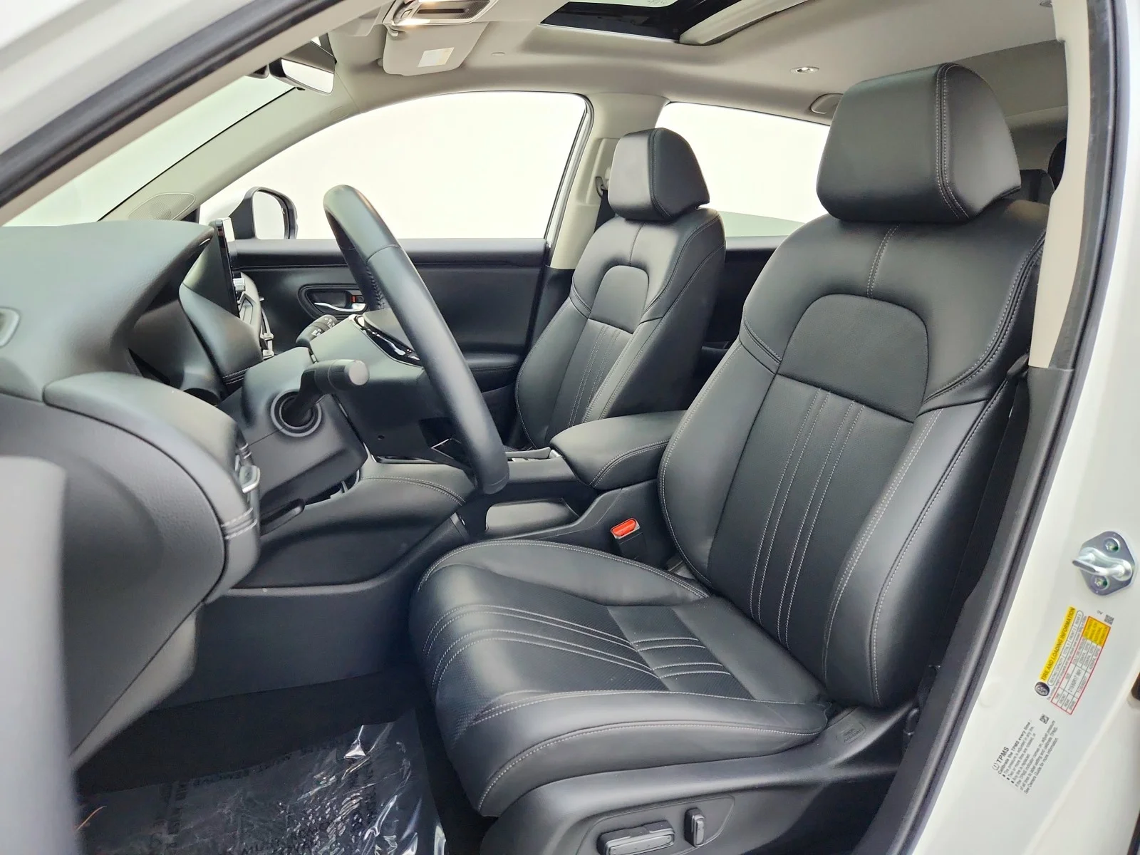 Used 2023 PLATINUM WHITE Honda EX-L image 17