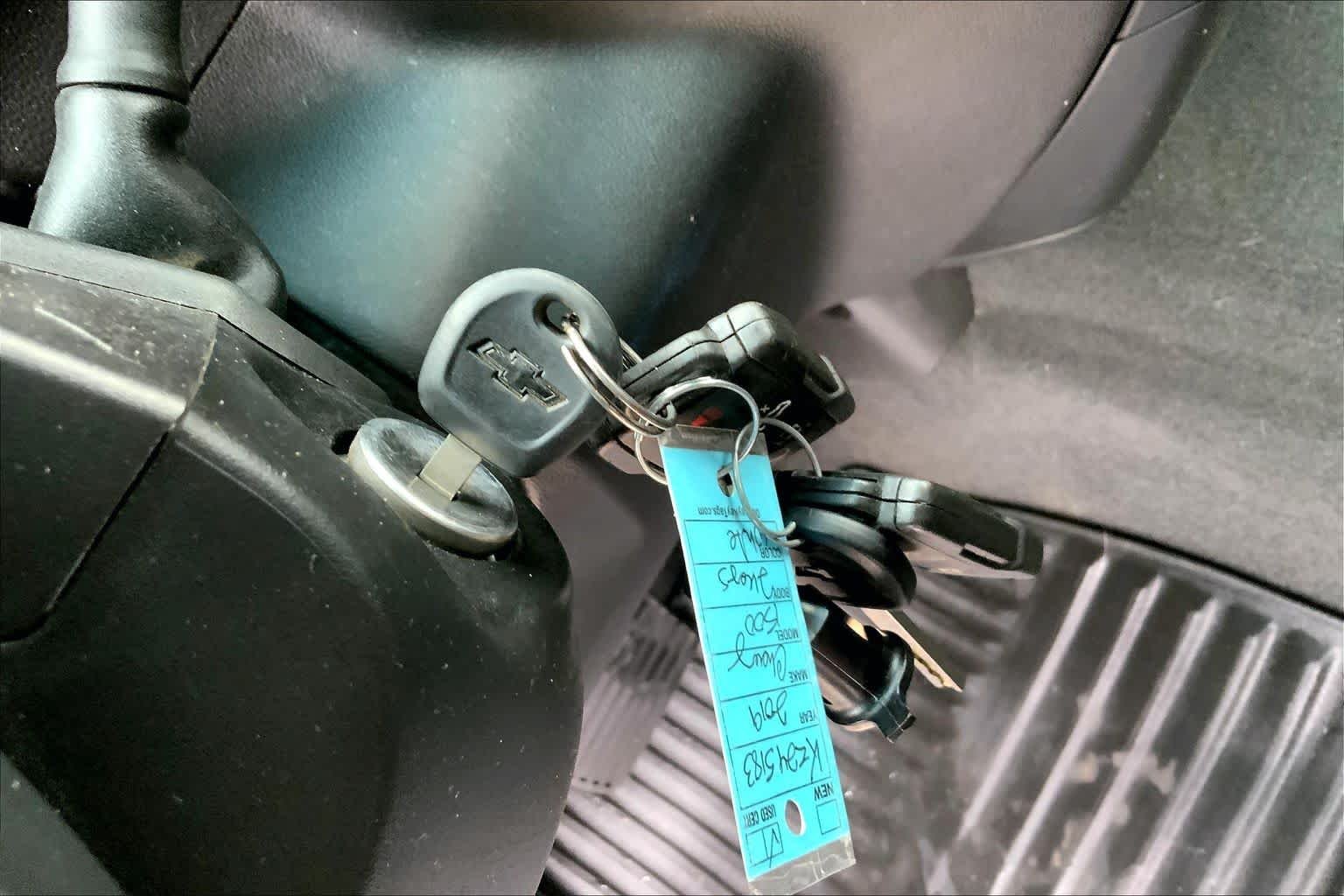 Used 2019 SUMMIT WHITE Chevrolet Custom Trail Boss image 11