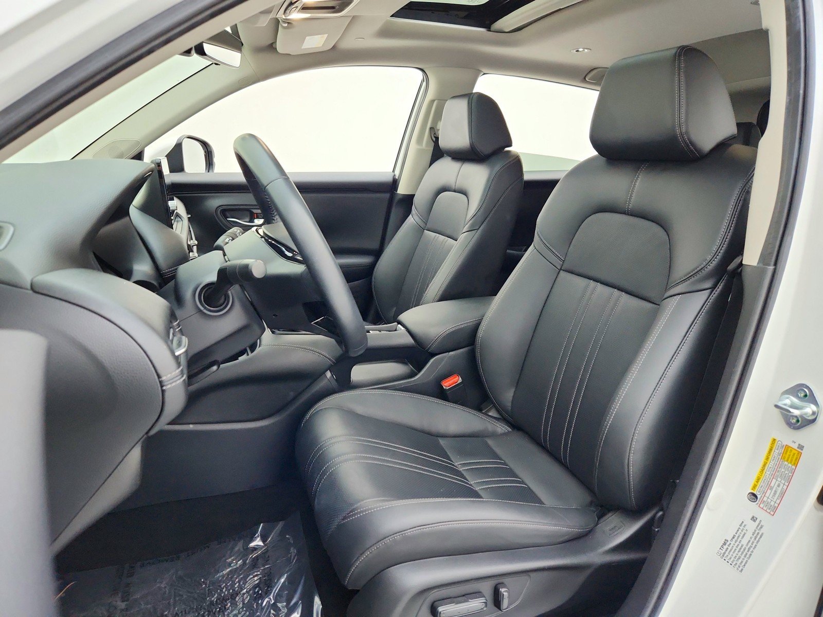 Used 2023 PLATINUM WHITE Honda EX-L image 17