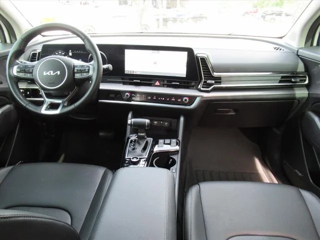 Used 2025 White Kia SX image 11