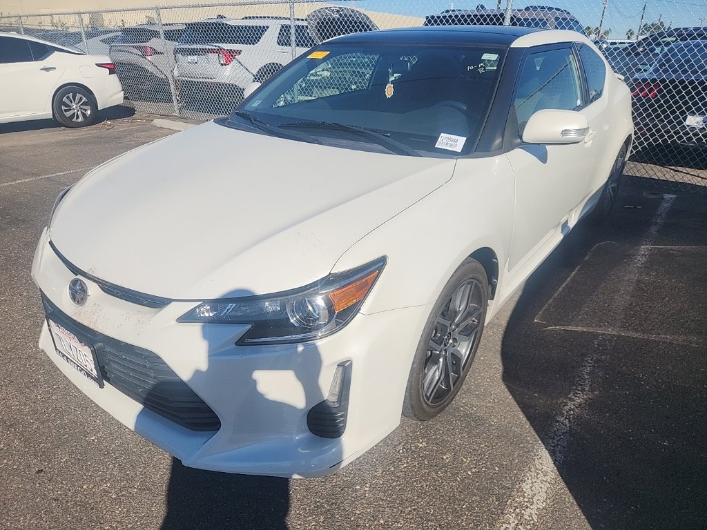 Used 2016 White Scion Base image 3