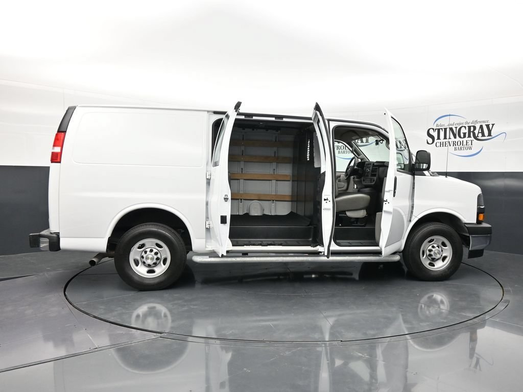 Used 2024 Summit White Chevrolet WT image 39