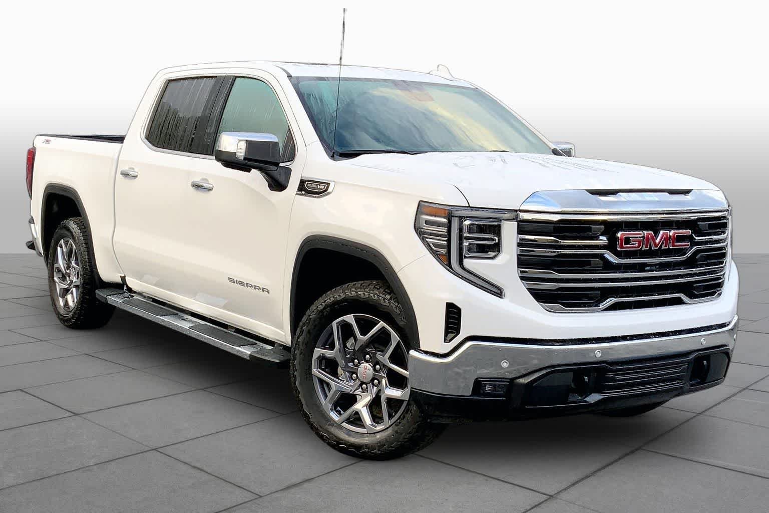 New 2026 Summit White GMC SLT image 2