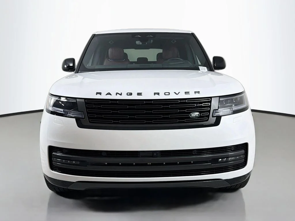 New 2026 Ostuni Pearl White Land Rover SE image 2