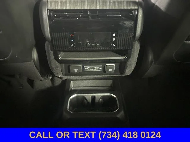 Used 2024 Velvet Jeep Series II image 32