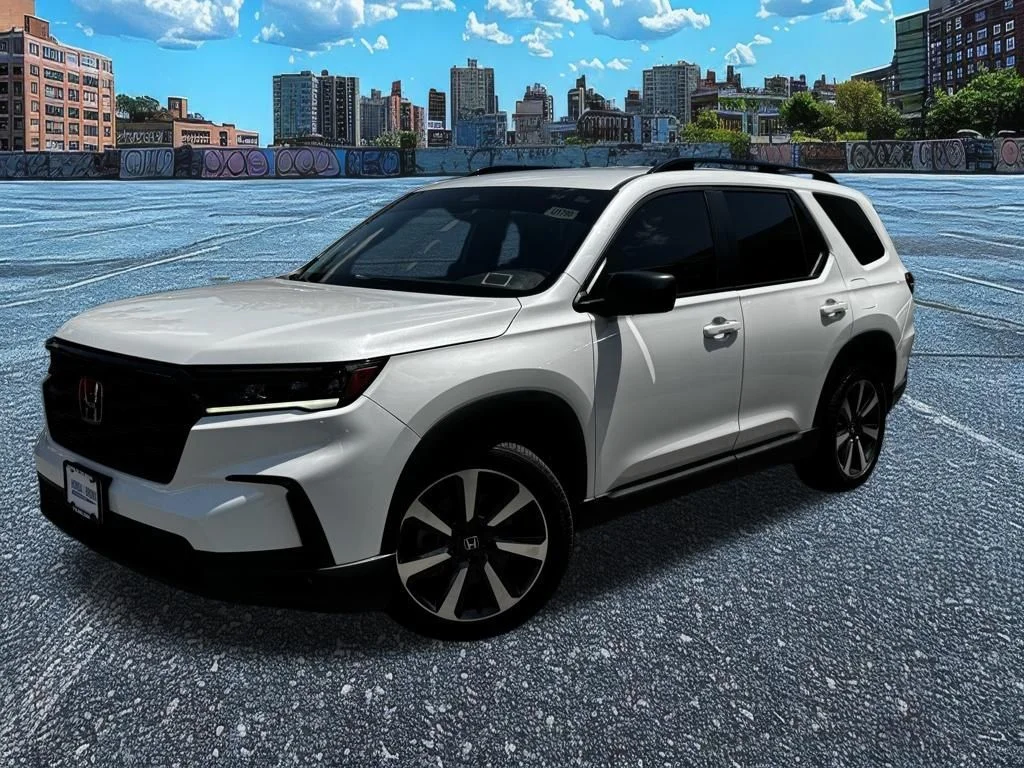 2023 Honda Pilot Sport AWD's photo