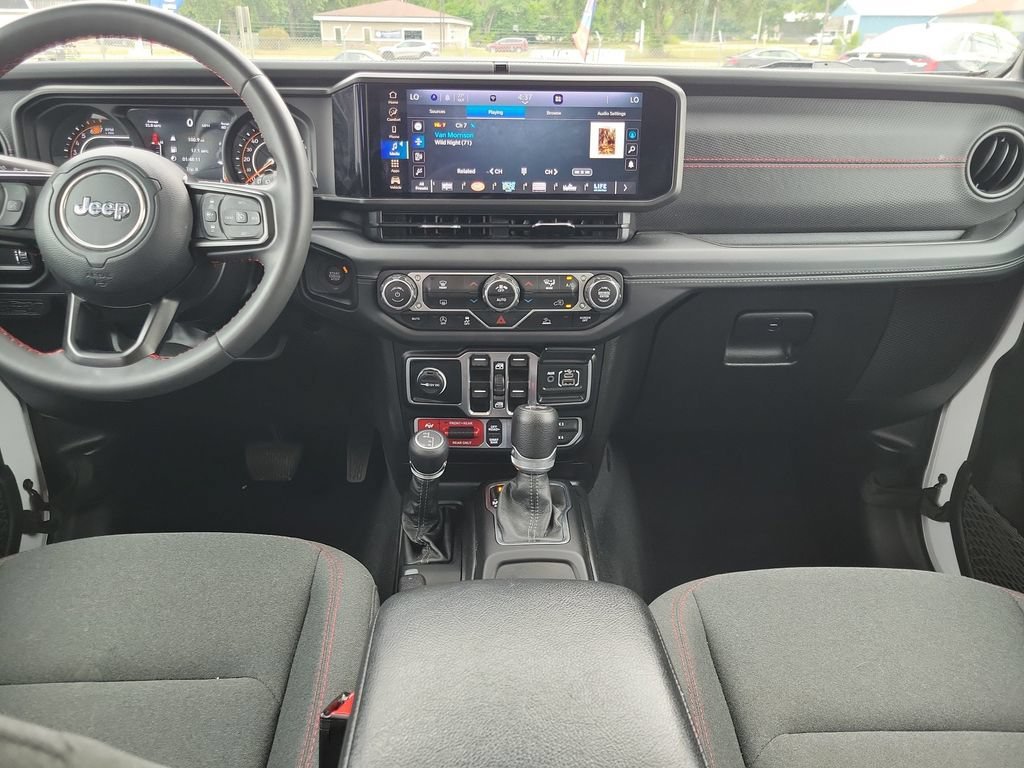 2024 Jeep Wrangler 4-Door Rubicon - Photo 13