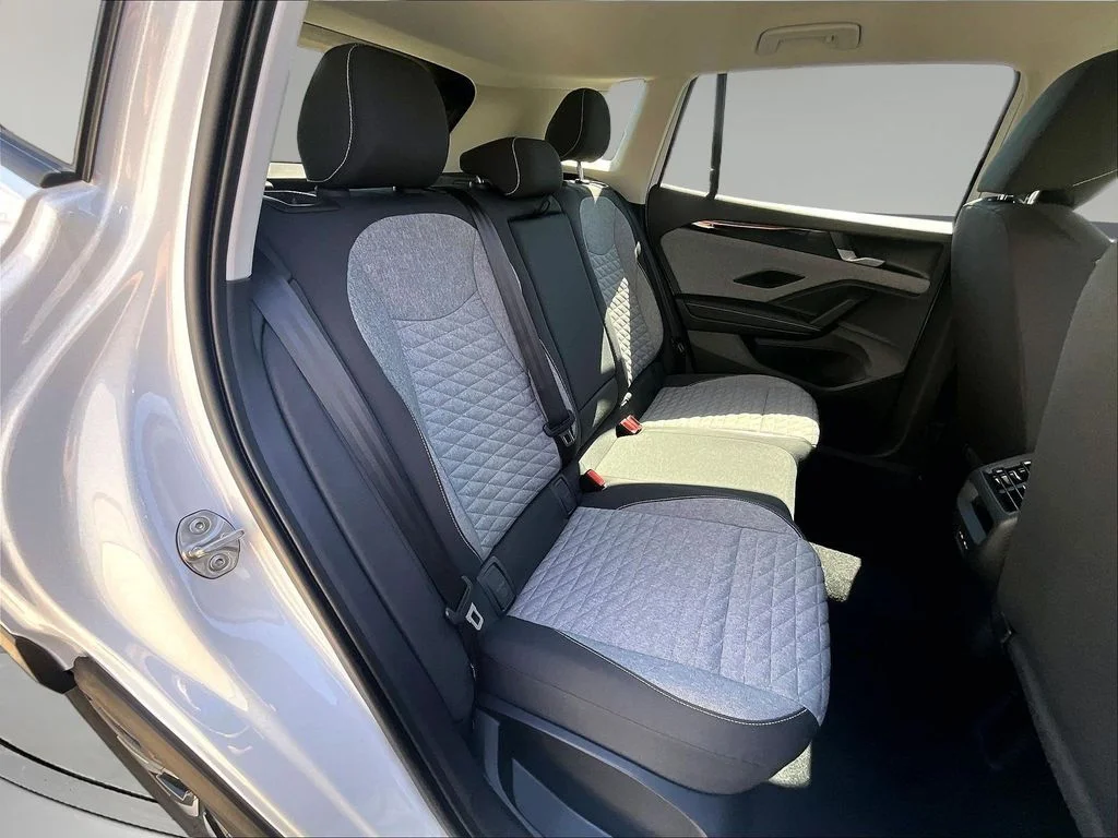 New 2026 White/off-white Volkswagen 2.0T S image 10